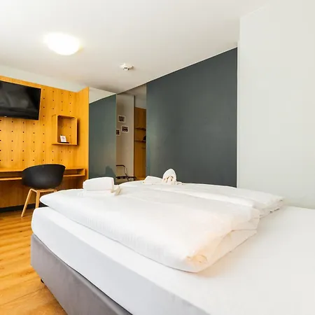 Mk Frankfurt 3*
